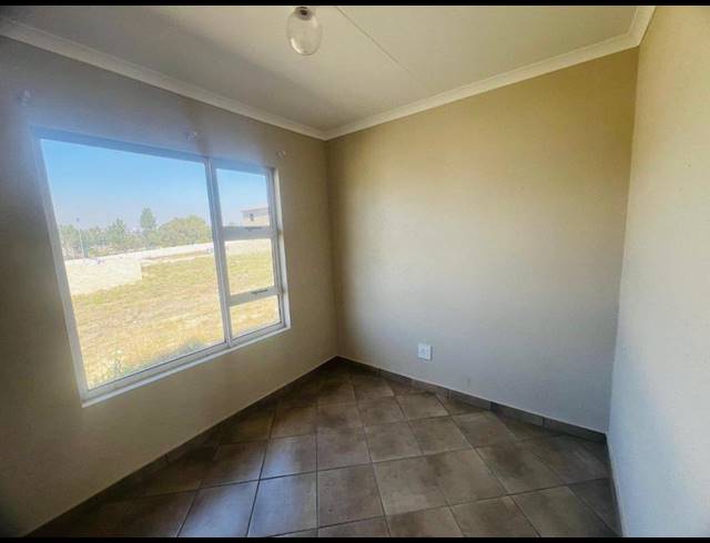 3 BEDROOM HOUSE FOR SALE IN KAYA SAND